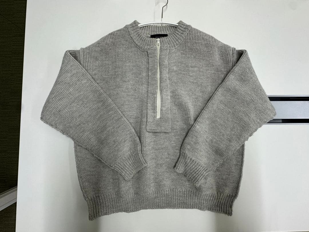 UNUSED グレー ジップアップニットセーター