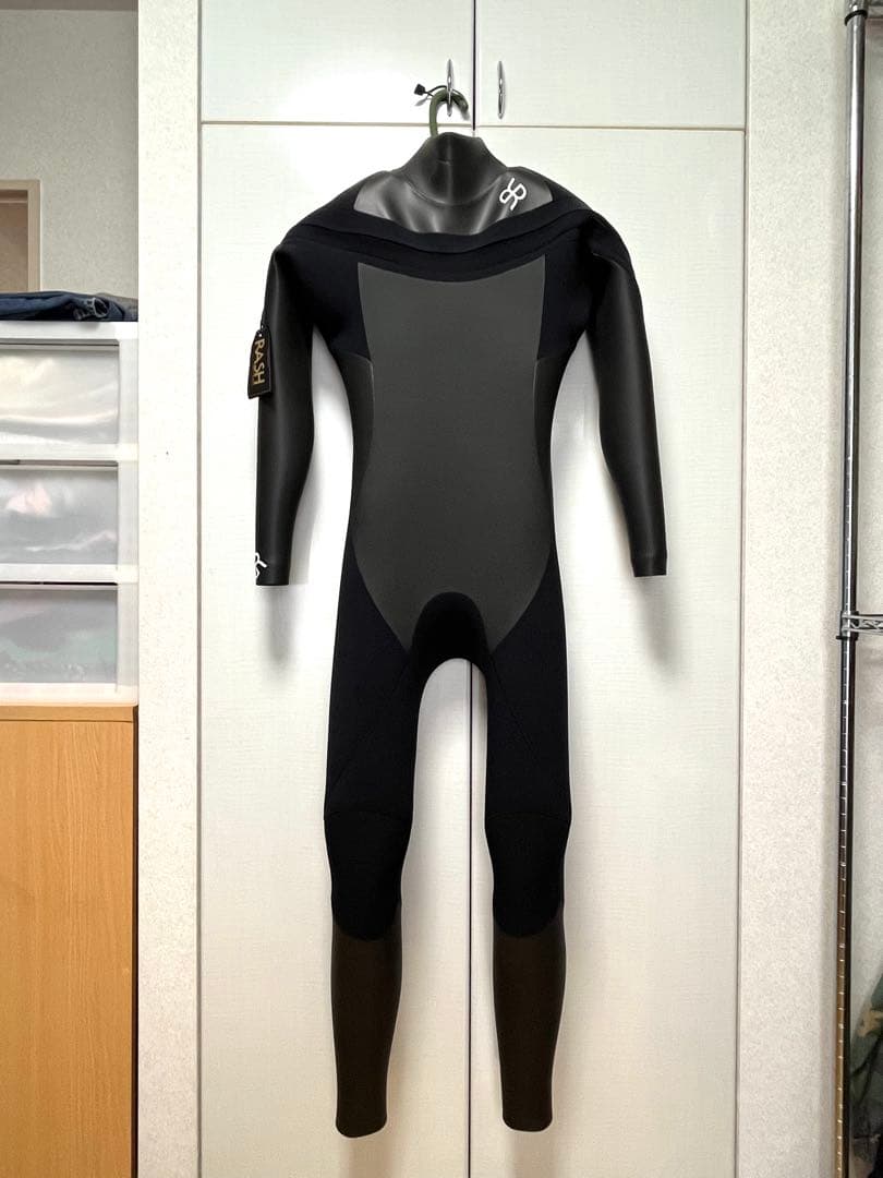 ★新品132,000円★メンズL/MLラッシュRASHウェットスーツ　セミドライ