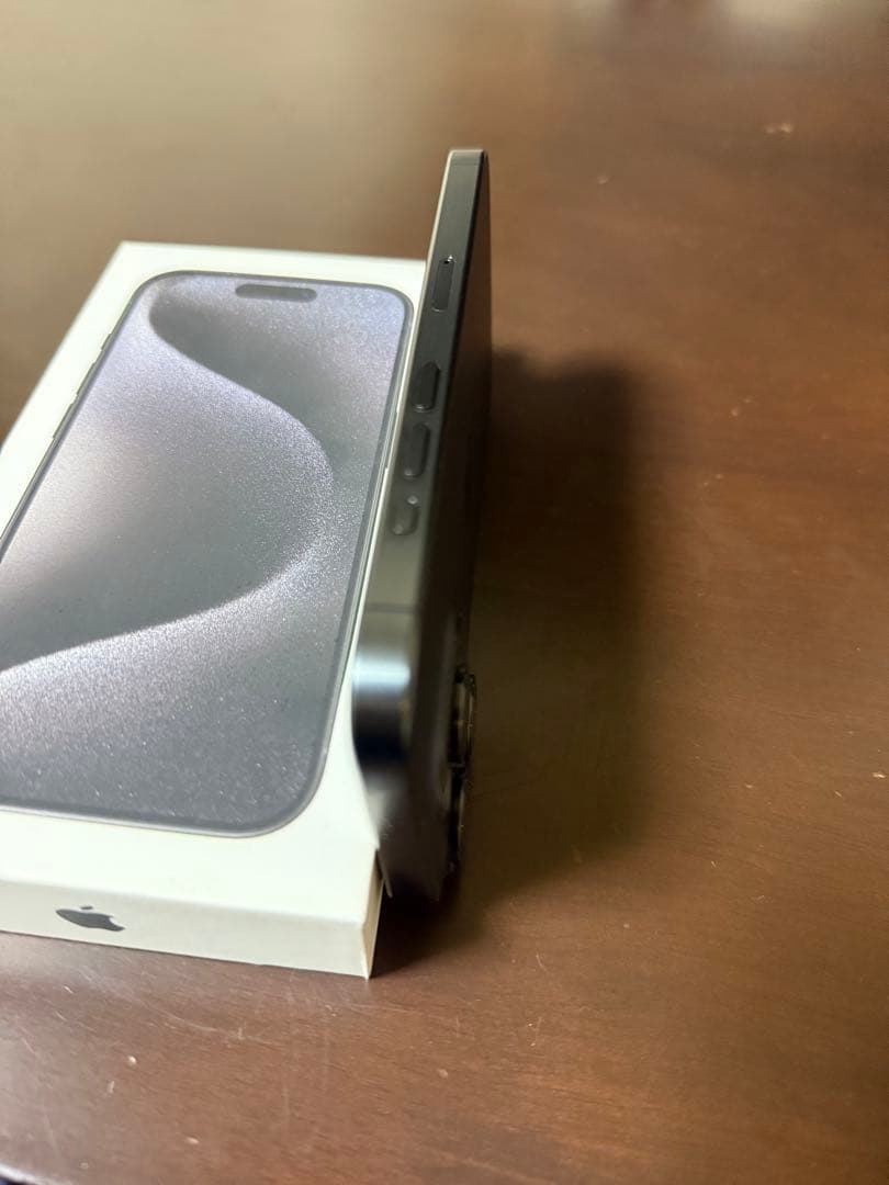 iPhone 15 Pro ブラック 本体