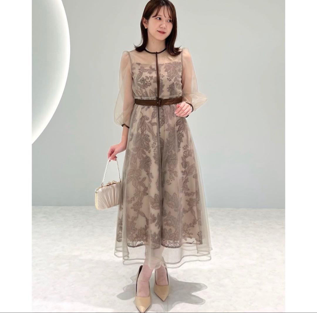 ほぼ新品❤️ Leja チュールパイピングリーフベルト付きAラインワンピース S