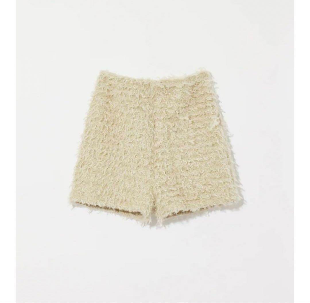 ここEaphi FLUFFY SHORT PANTS