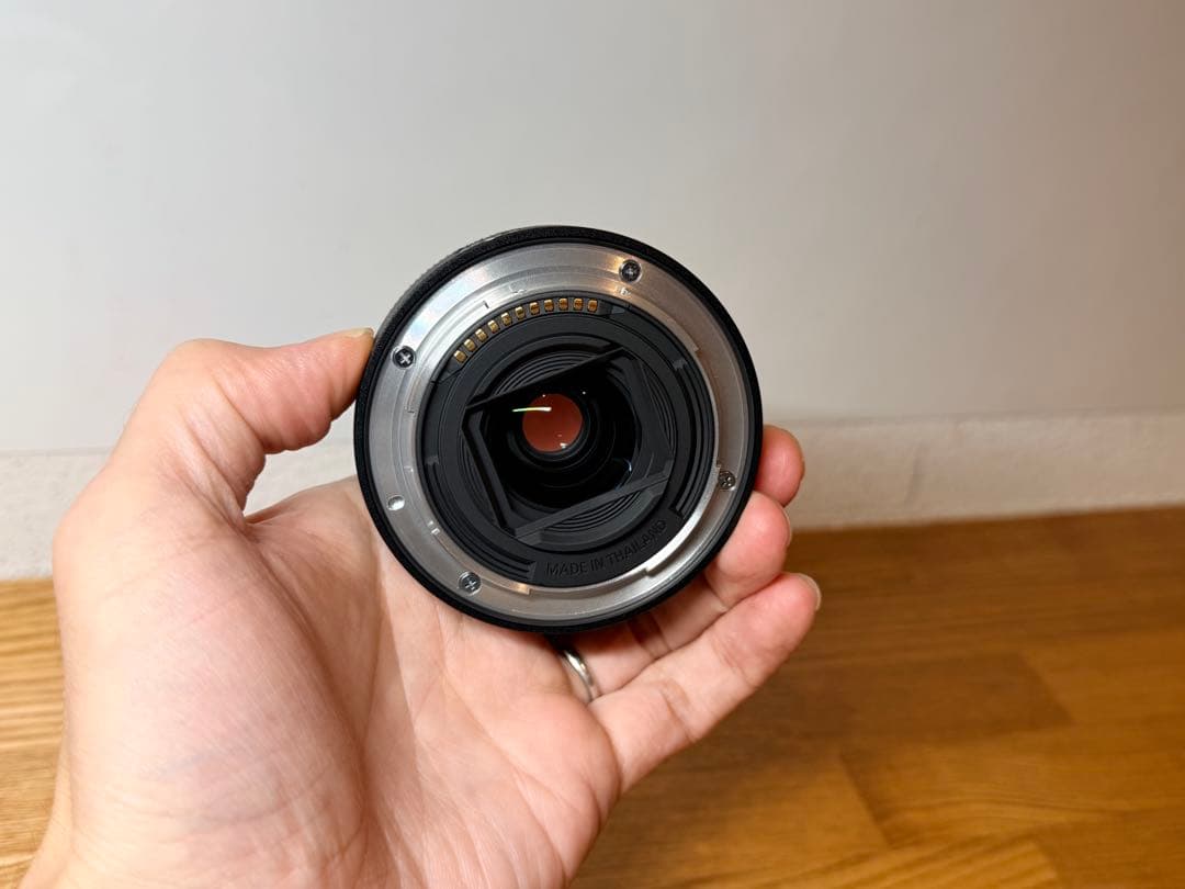ほぼ新品　NIKKOR Z 26mm f/2.8 レンズ