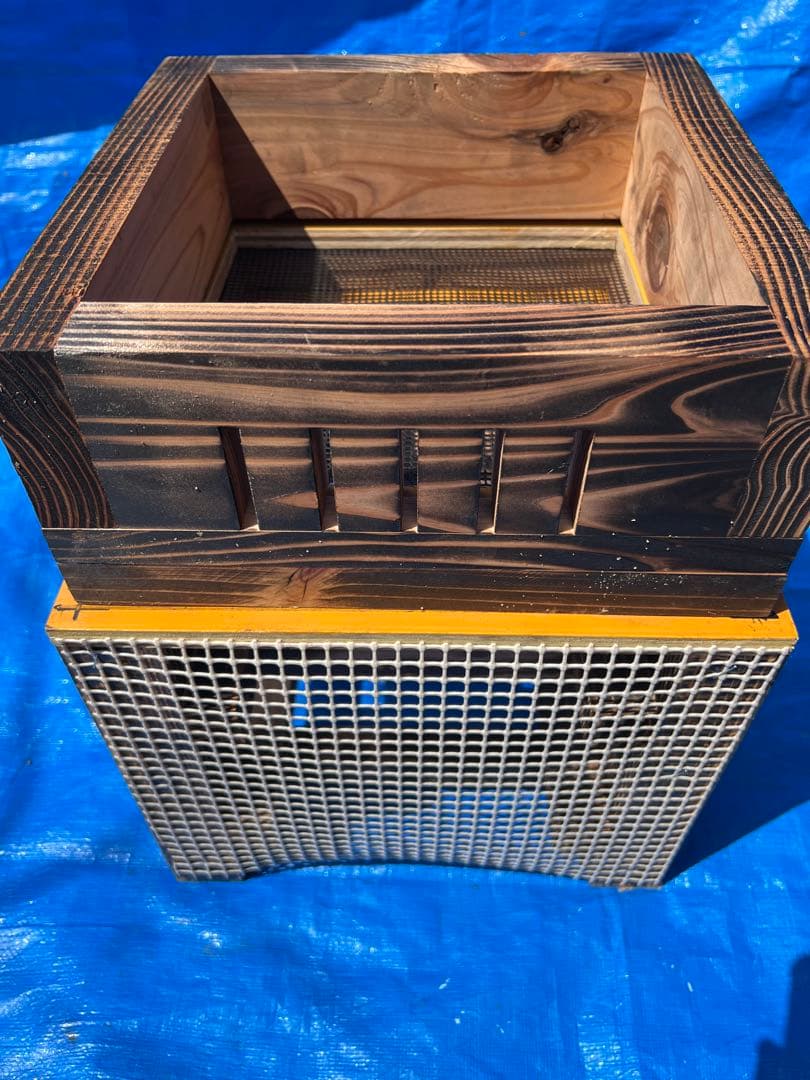 ニホンミツバチ飼育用巣箱　重箱式巣箱