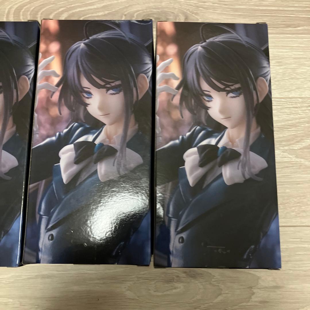 バラ売り可　ラウンドワン限定 Ado フィギュア Winter ver. 3体