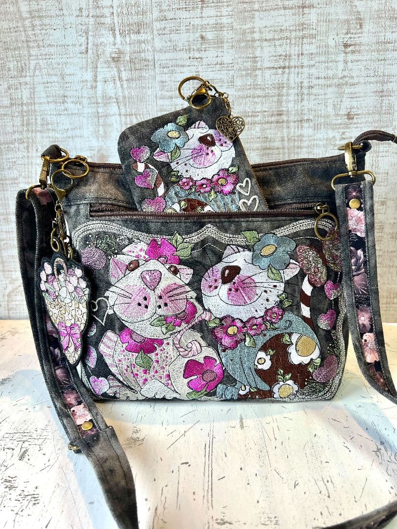 シータ様♡お纏めリクエスト※刺繍のふんわり軽量ショルダーバッグ♡など