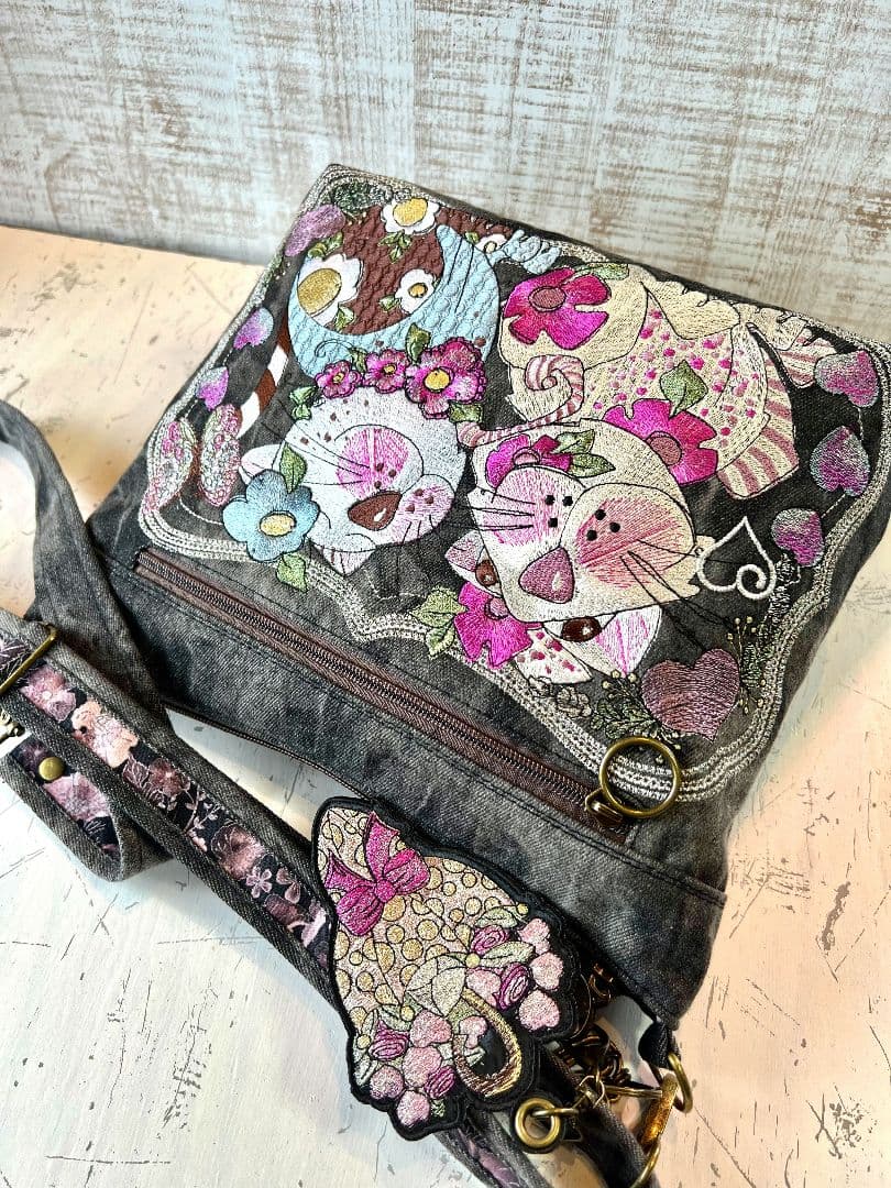 シータ様♡お纏めリクエスト※刺繍のふんわり軽量ショルダーバッグ♡など