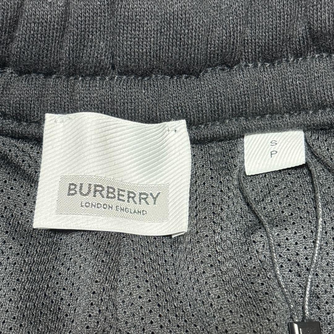 【未使用タグ付】BURBERRY ブラック ショートスウェットサイドロゴ　高級品