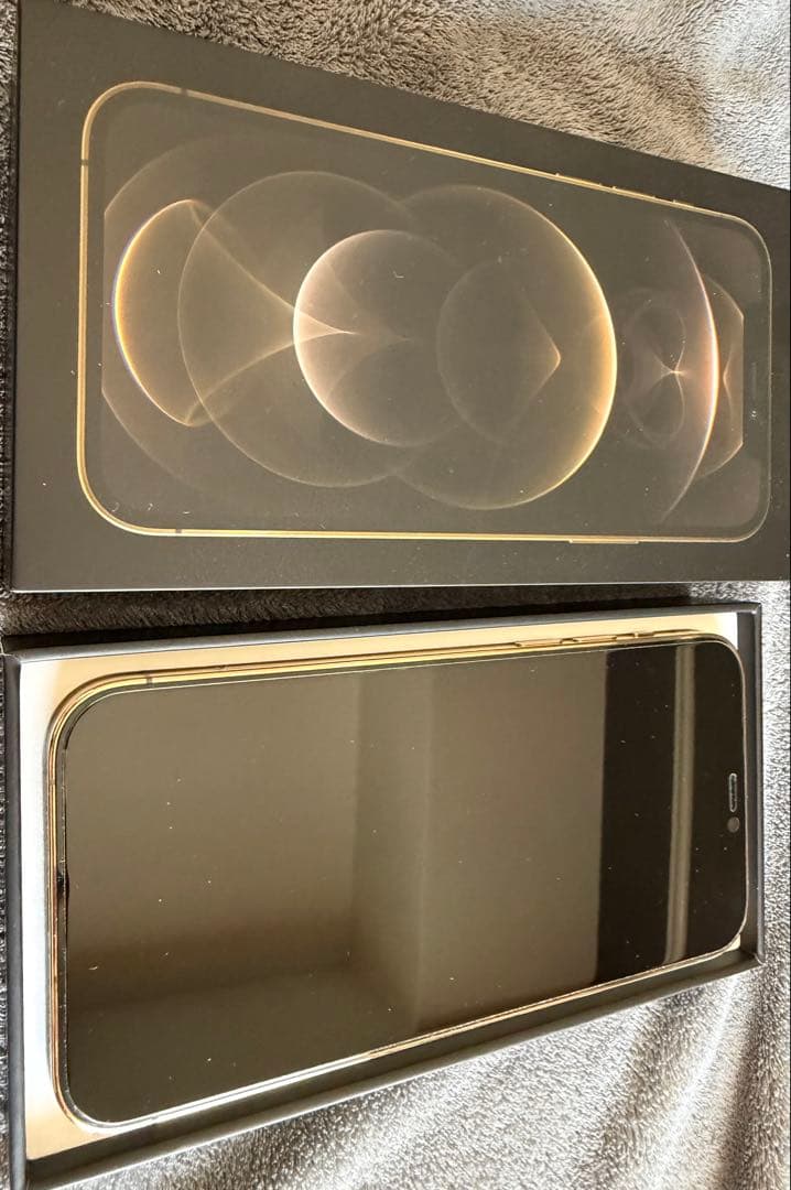 m*i様 Apple iPhone 12 Pro ゴールド 本体