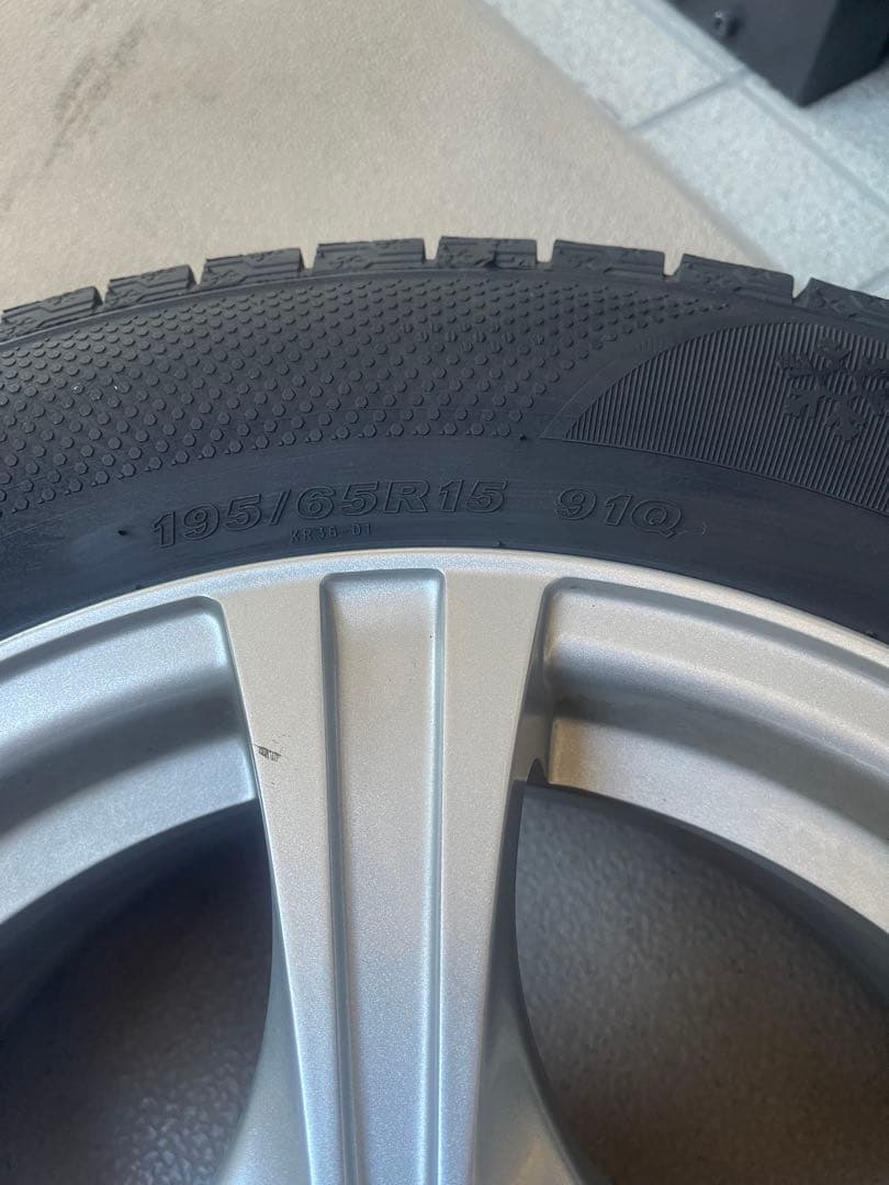 KENDA スタッドレスタイヤ195/65R15インチ