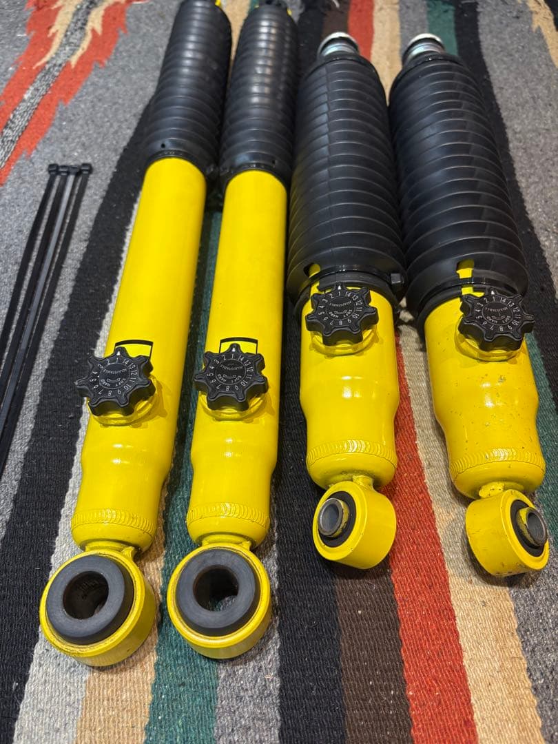 FLEXオリジナルコンプリートショック　KYB製