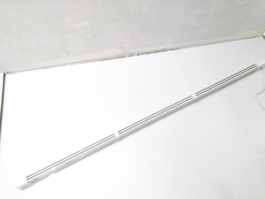 ウインドーラジエーター W/R-1500 窓際ヒーター 1500mm □