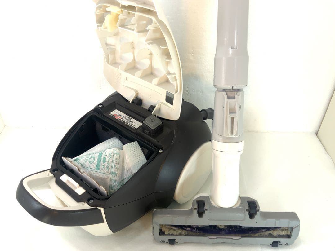 Panasonic 紙パック式クリーナー　MC-PKL19A