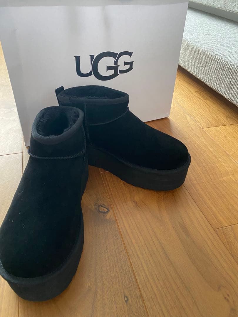 UGG CLASSIC ULTRA MINI PLATFORM 厚底 25cm