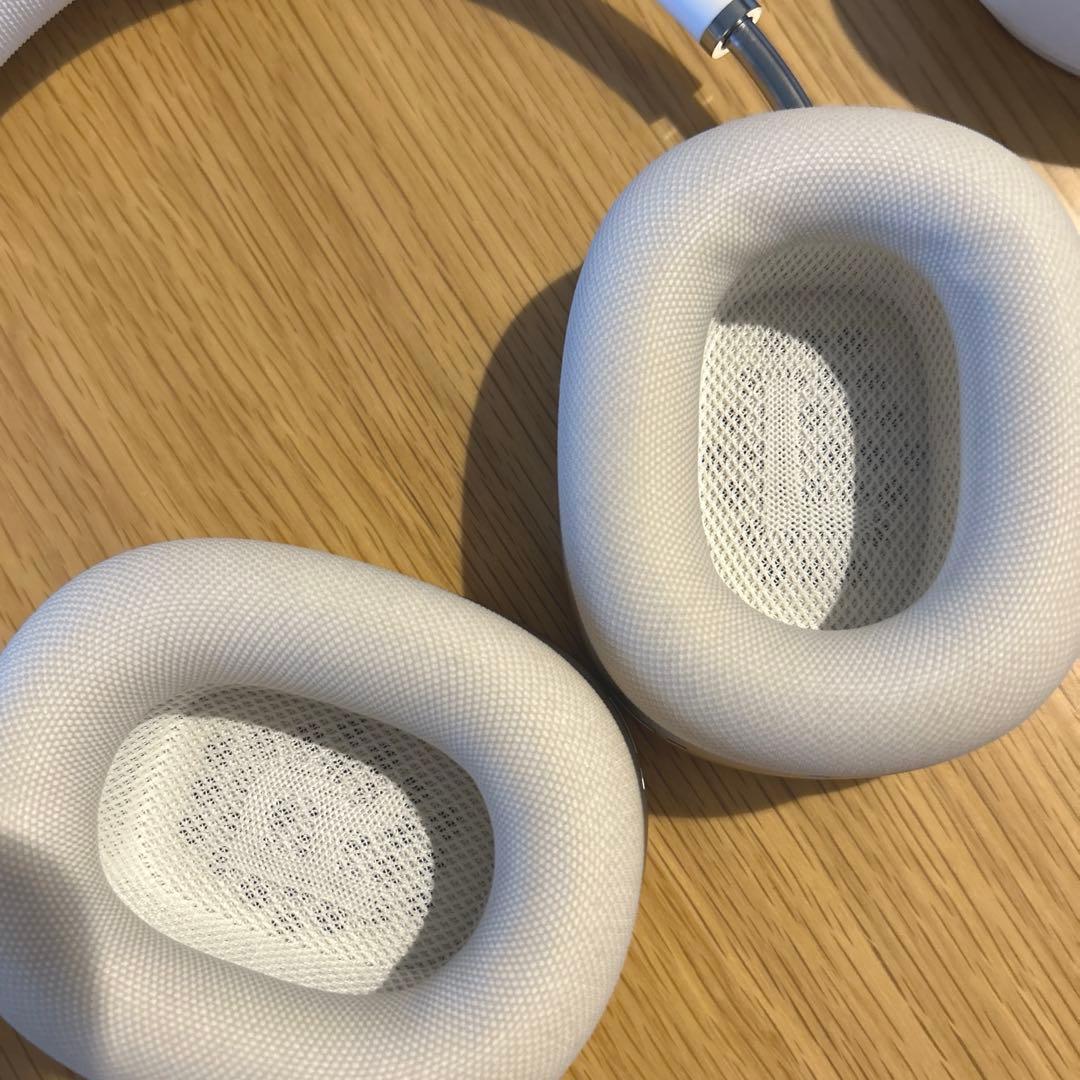 AirPods Maxスターライト タイプCモデル アップル限定保証内【美品】