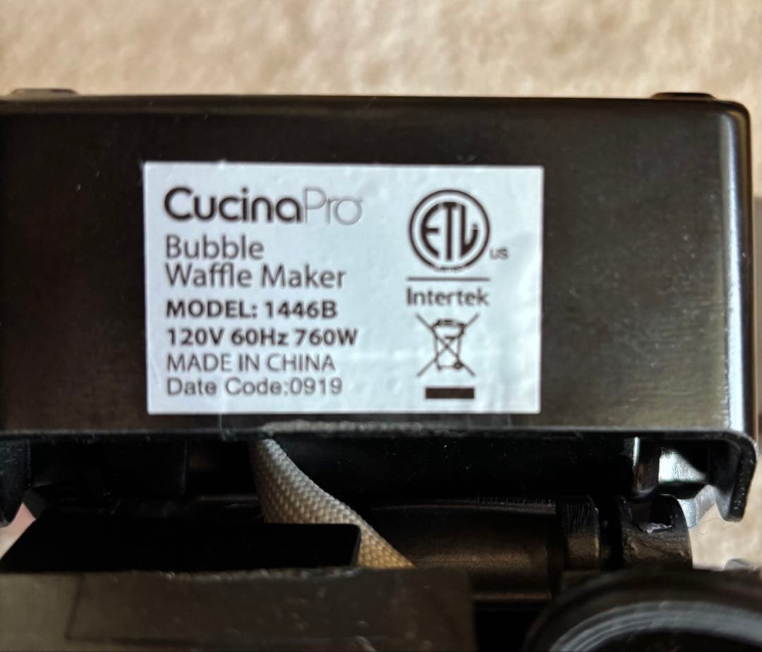 CucinaPro バブルワッフルメーカー