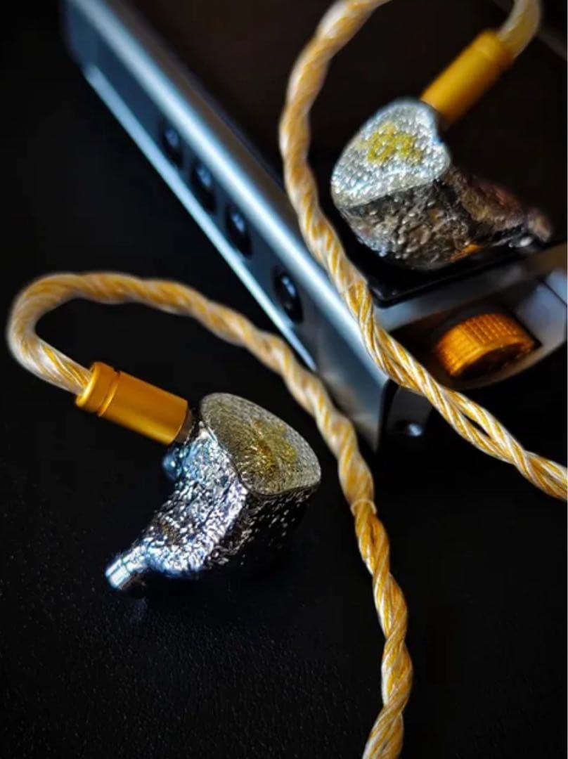 シュリンク付き銀天使金蛇有線イヤホン