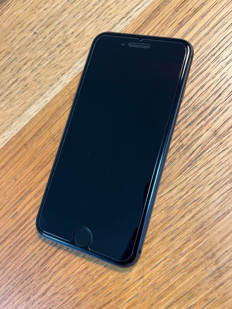 iPhone8 SIMフリー　64GB