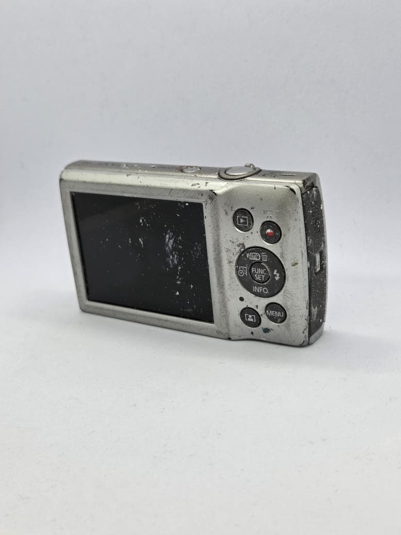 【スマホ転送OK】キャノン Canon IXY 200 シルバー デジタルカメラ