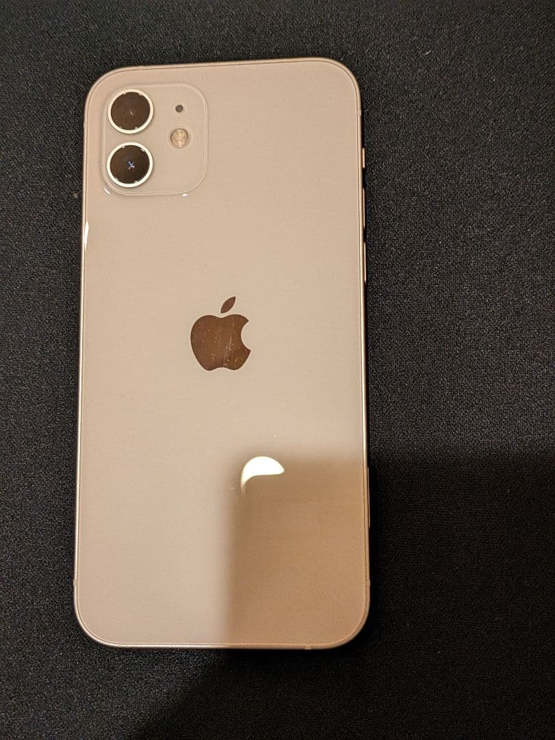 アイフォン12　iPhone12　ホワイト　美品　箱付き　６４ＧＢ　SIMフリー