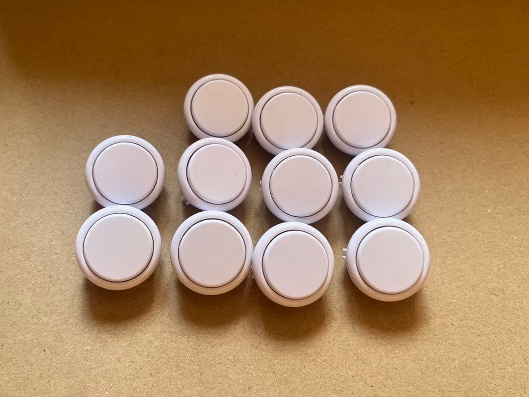 OneFRAME ボタン 白　24mm 11個