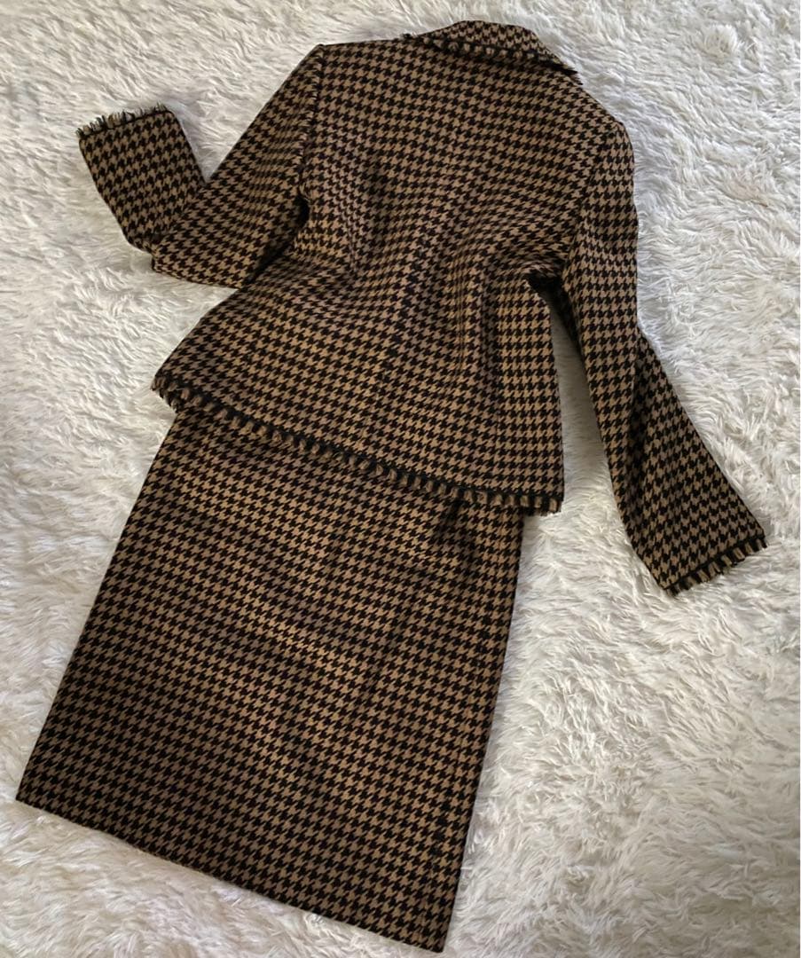 超美品 ungaro solo donna ジャケット・スカート