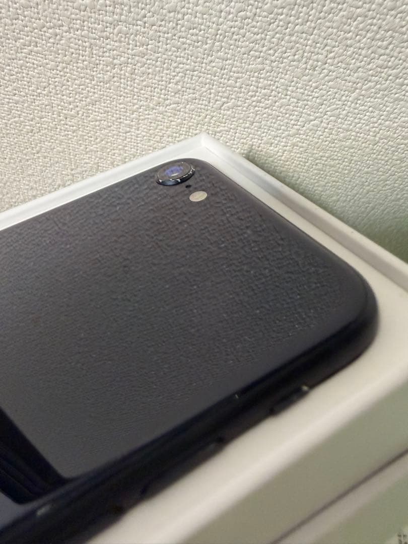 iPhoneSE第3世代　64GB 本体　バッテリー88%