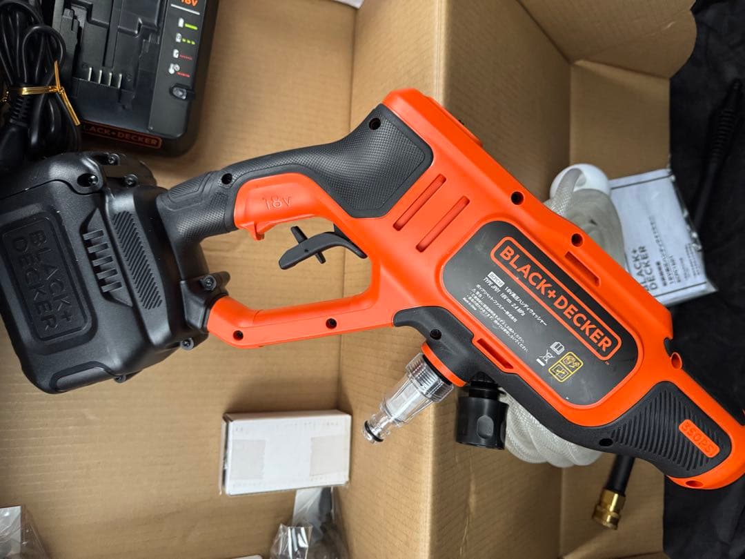 送料込み美品あると助かるBLACK+DECKER 18Vコードレス高圧洗浄機