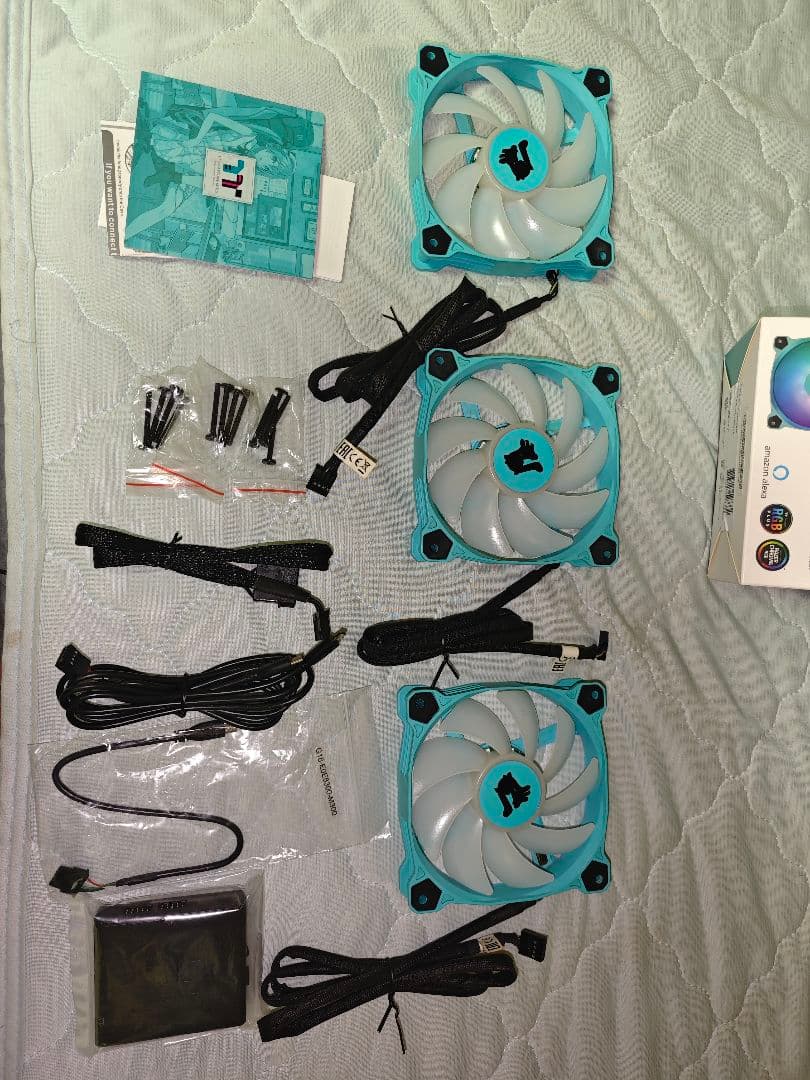 サーマルテイク　ツクモ　初音ミク　PCケースファン