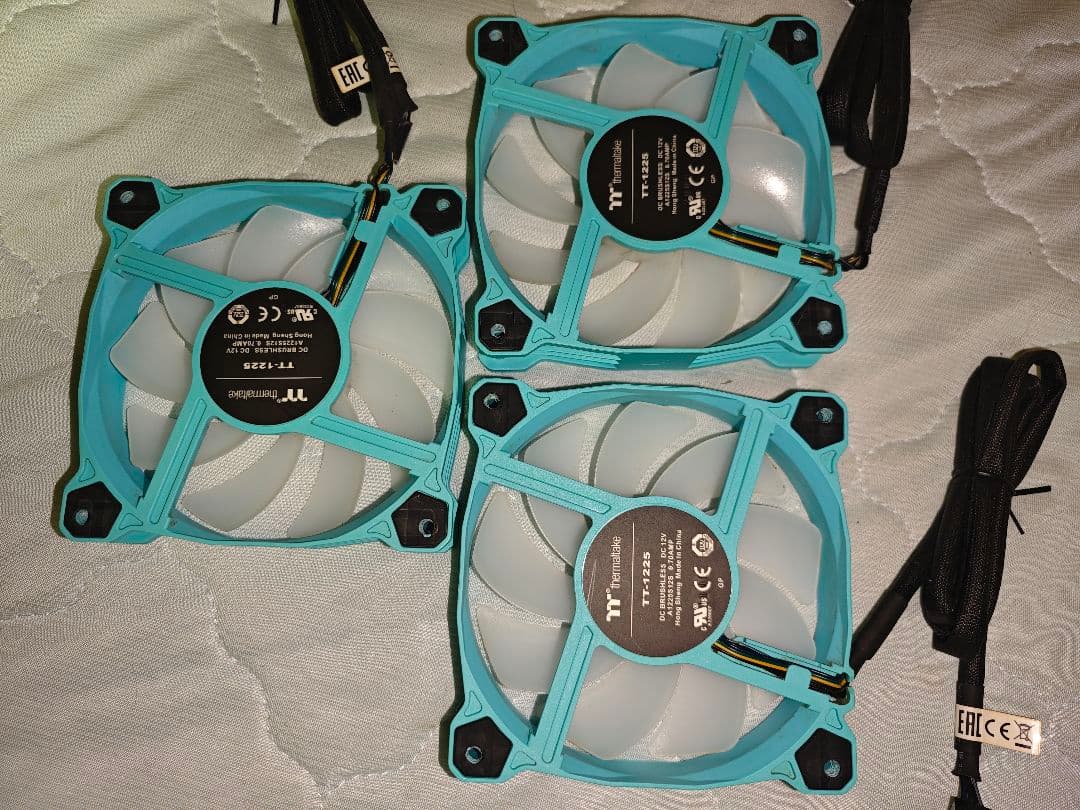 サーマルテイク　ツクモ　初音ミク　PCケースファン