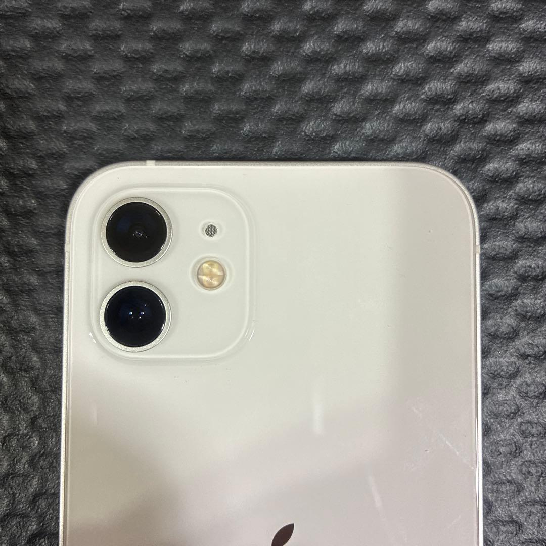 sumimako i Phone 12 ケース付き