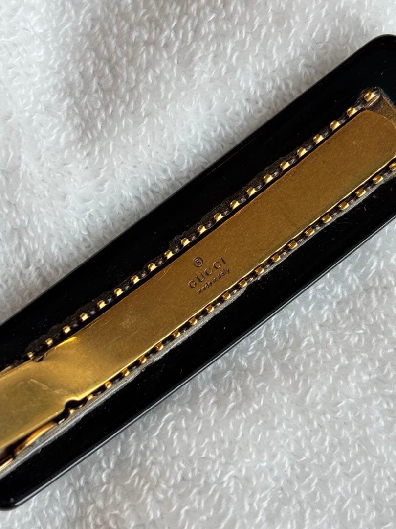 GUCCI ブラック ヘアクリップ ストーン