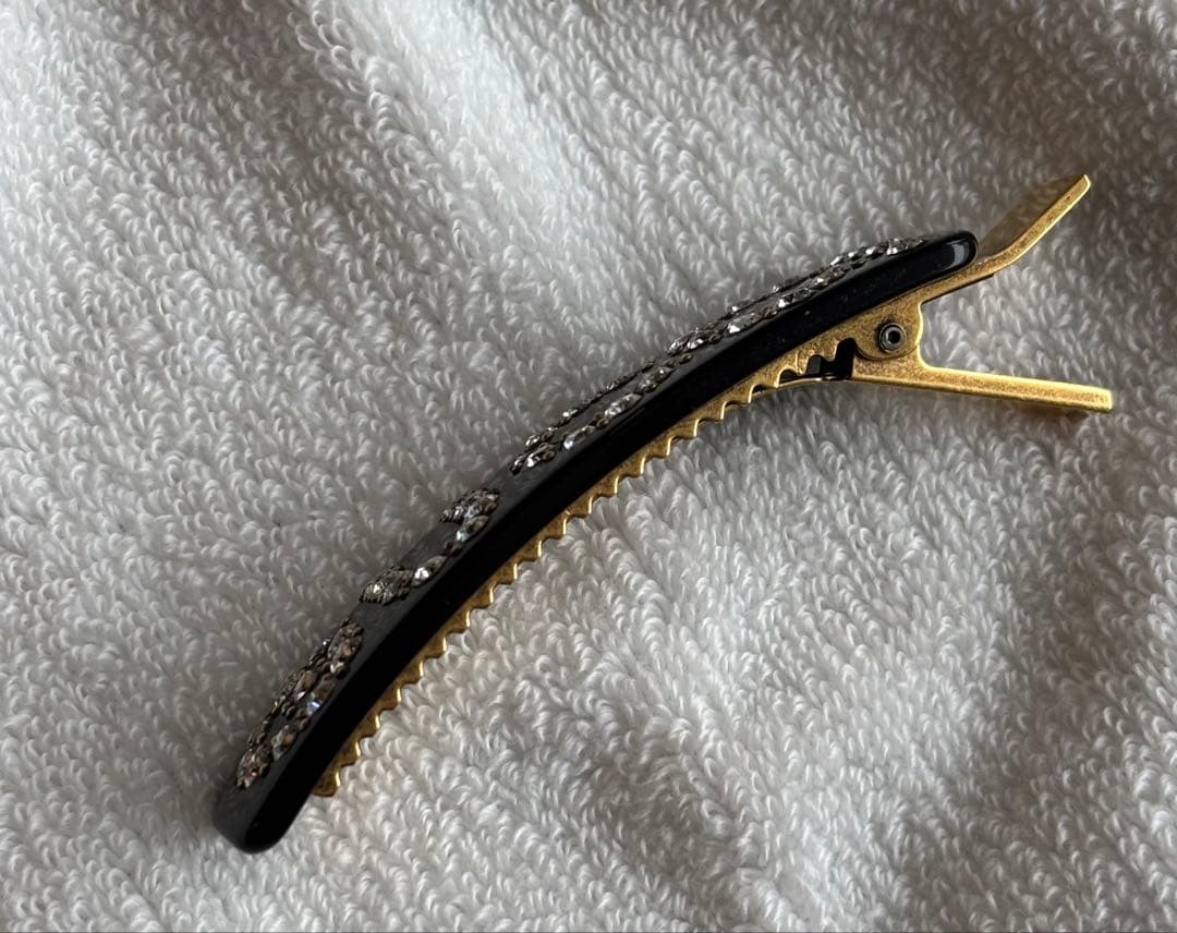 GUCCI ブラック ヘアクリップ ストーン