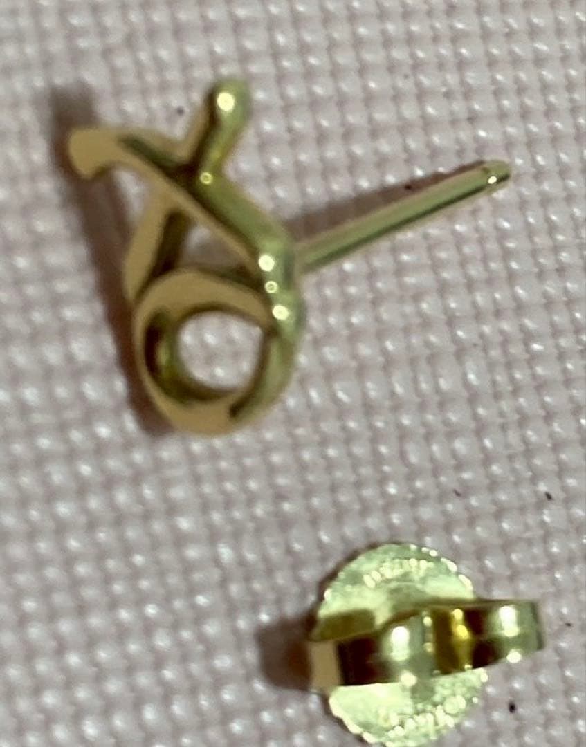 Tiffany & Co. ラブ＆キス XOシングルピアス18金イエローゴールド