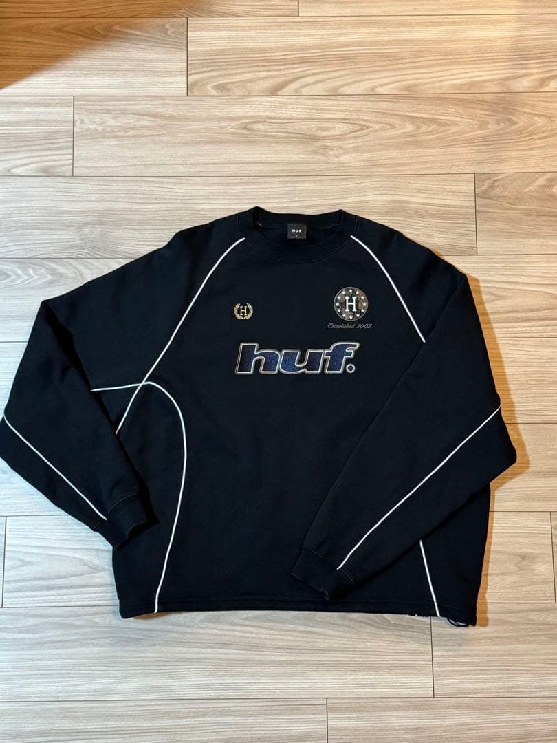 HUF ブラック ロゴ入り 長袖カットソー