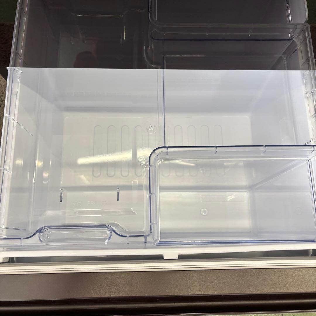 冷蔵庫　シャープ　300ℓ級　赤　プラズマ　自動製氷　両開　設置無料　安い　綺麗