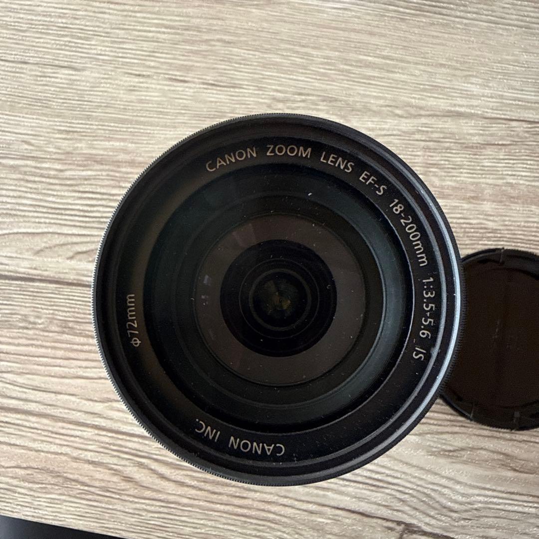 Canon EF-S 18-200mm ズームレンズ