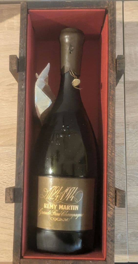 ♥大特価限定お値下げ♥レミーマルタン　250周年記念　ブランデー　1724年