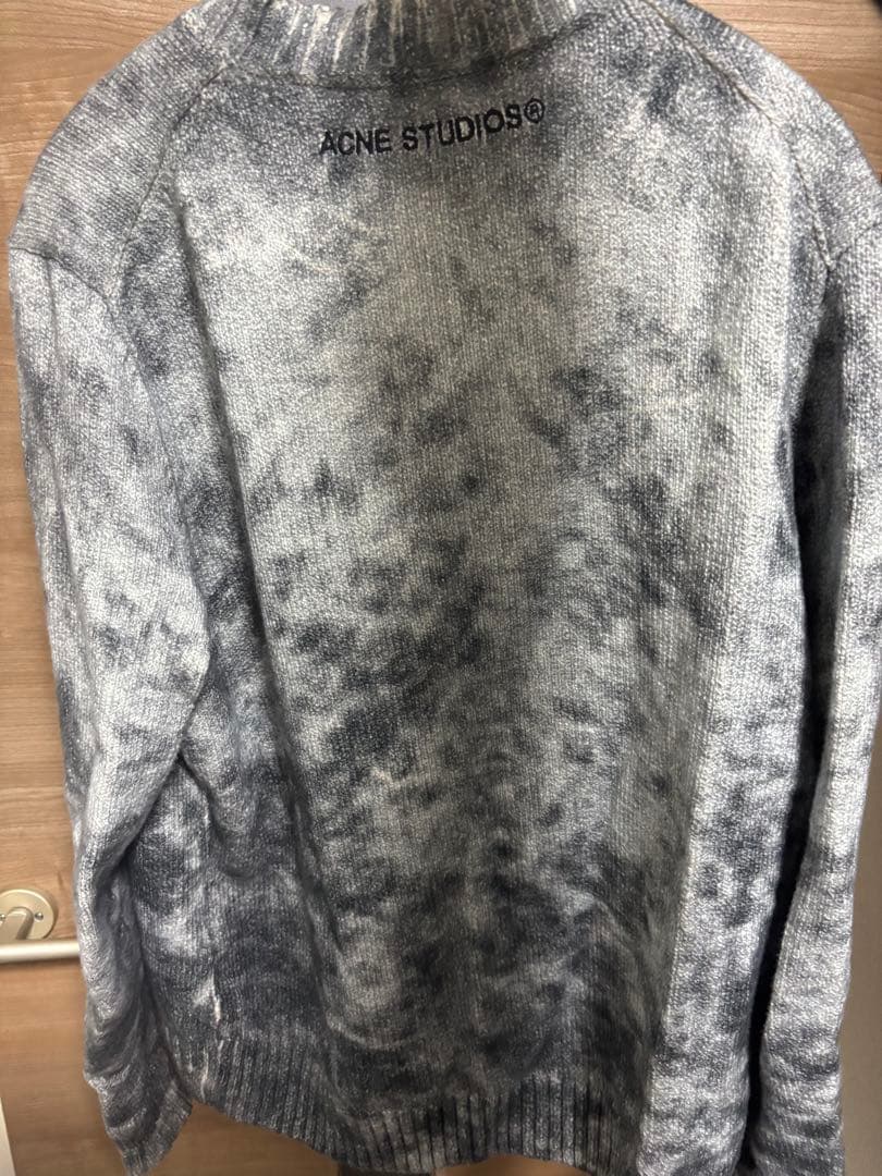 Acne Studios (アクネ ストゥディオズ) ニット