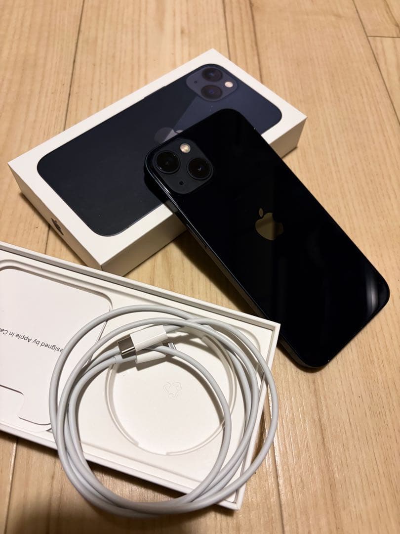 Apple iPhone 13 128GB ミッドナイト　バッテリー90%