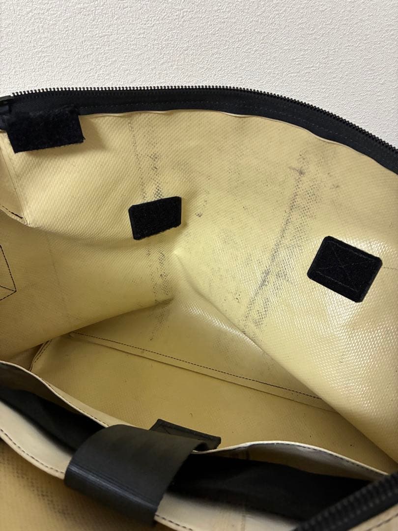 フライターグ LOIS F45 ボストン　ショルダー　ホワイト系