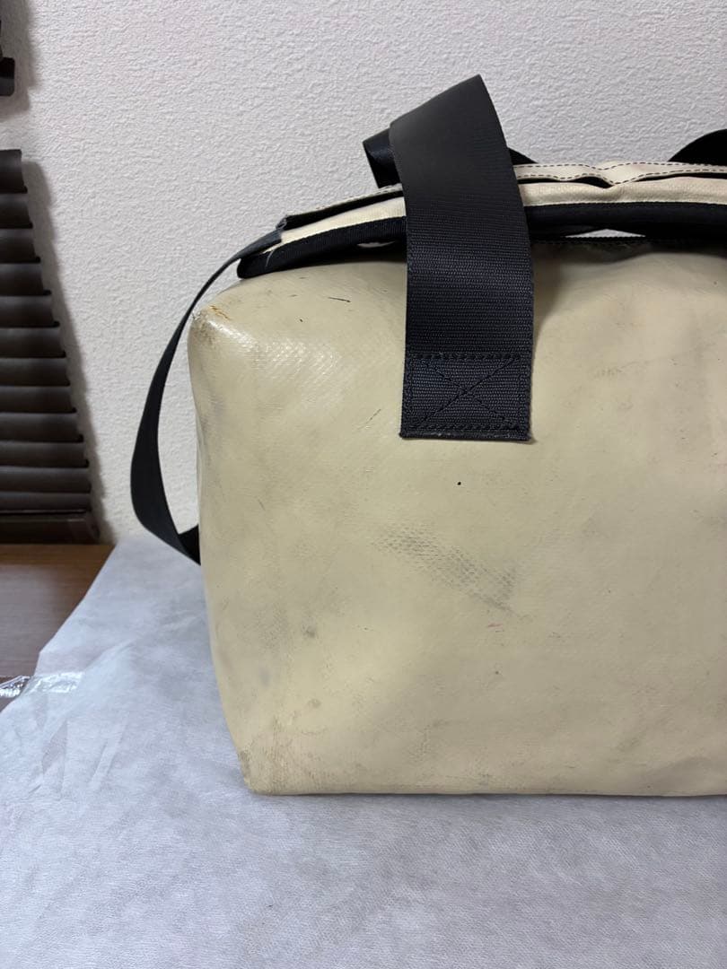 フライターグ LOIS F45 ボストン　ショルダー　ホワイト系