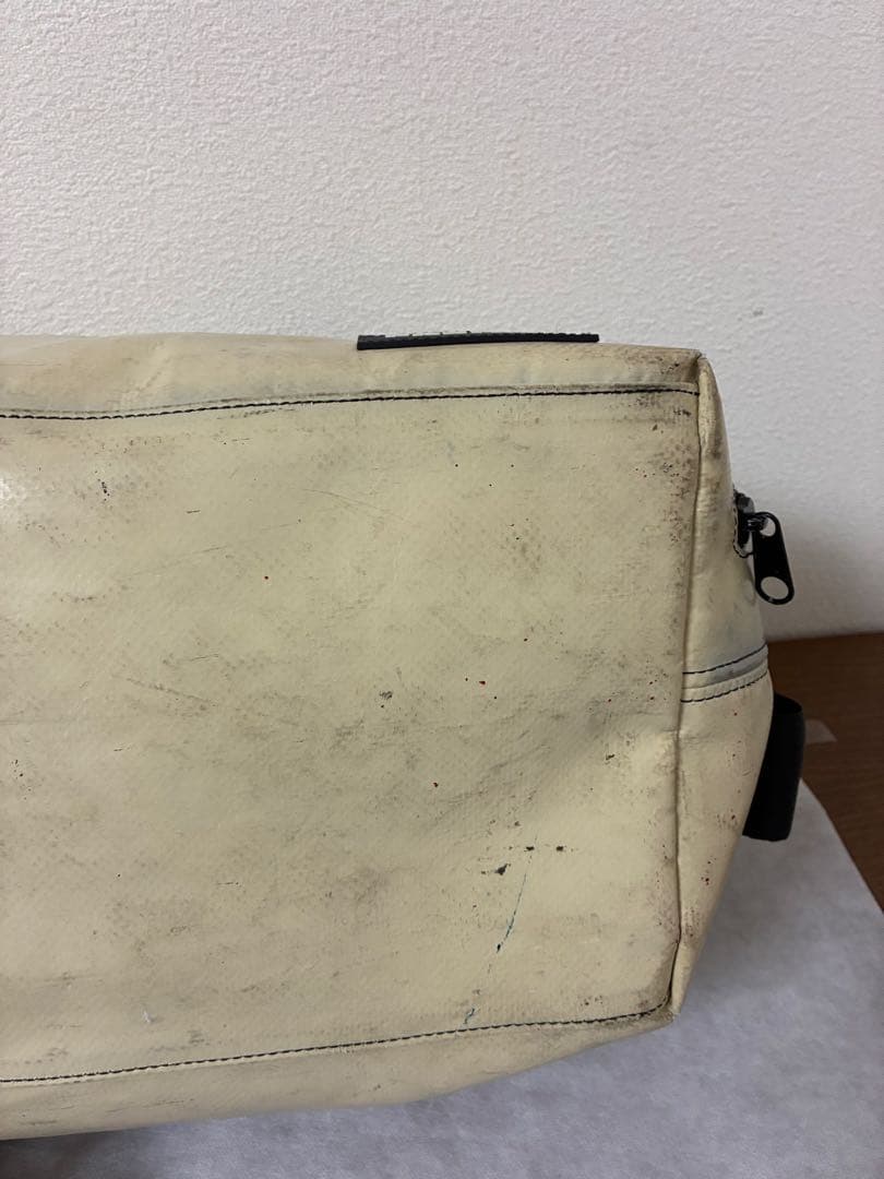 フライターグ LOIS F45 ボストン　ショルダー　ホワイト系