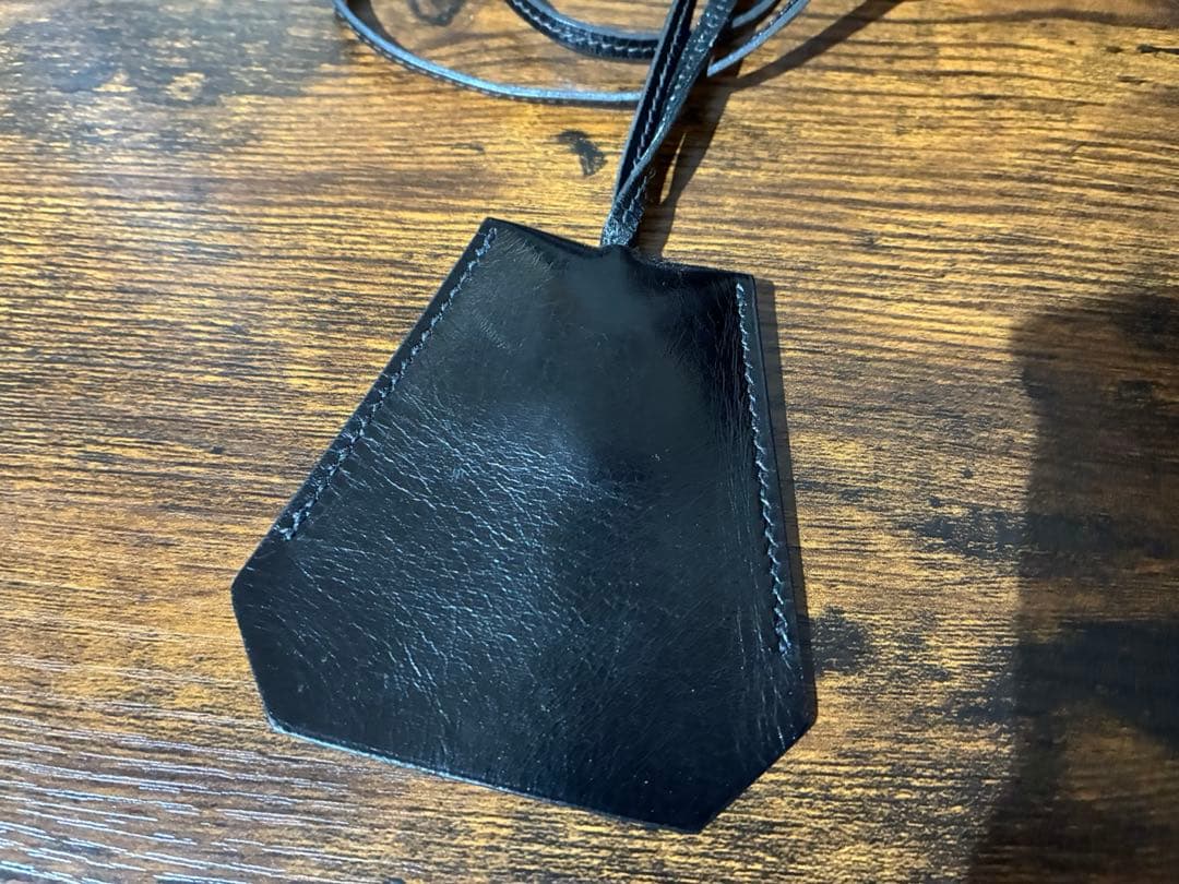 HERMES エルメス キーホルダー　黒　シルバー金具