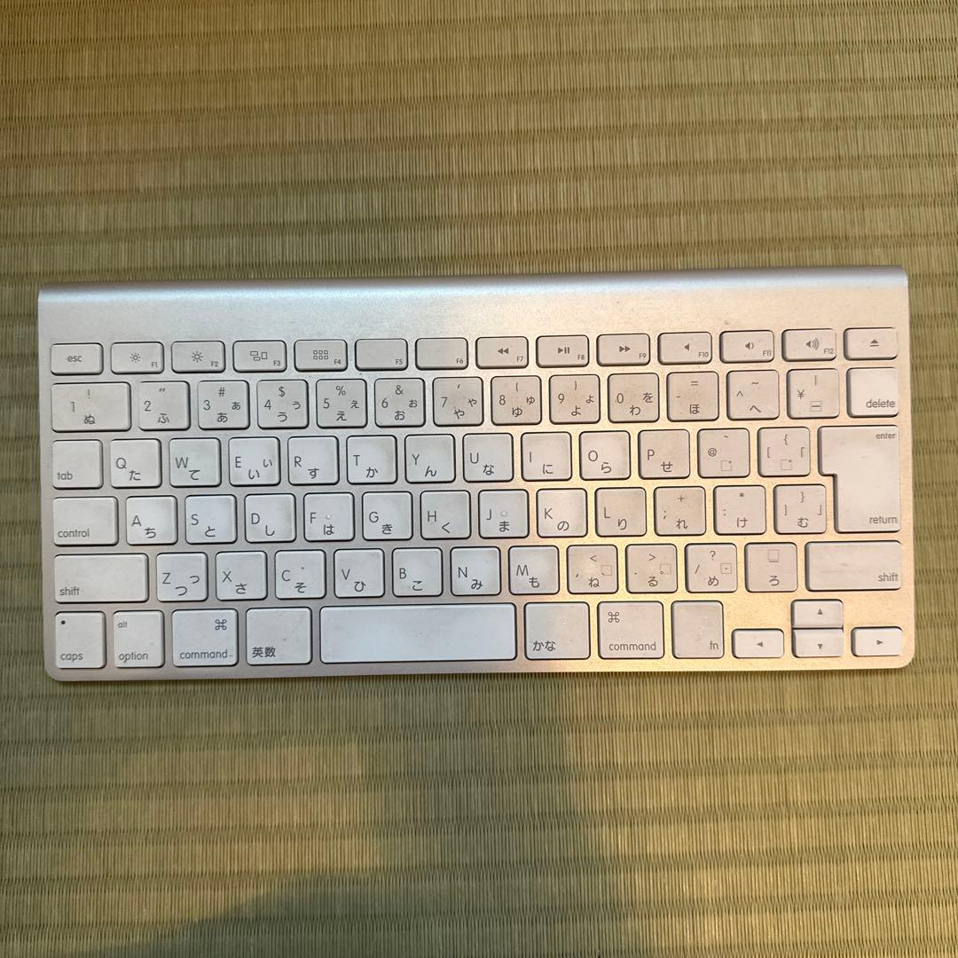 Apple iMac 21.5インチ 純正キーボード付き