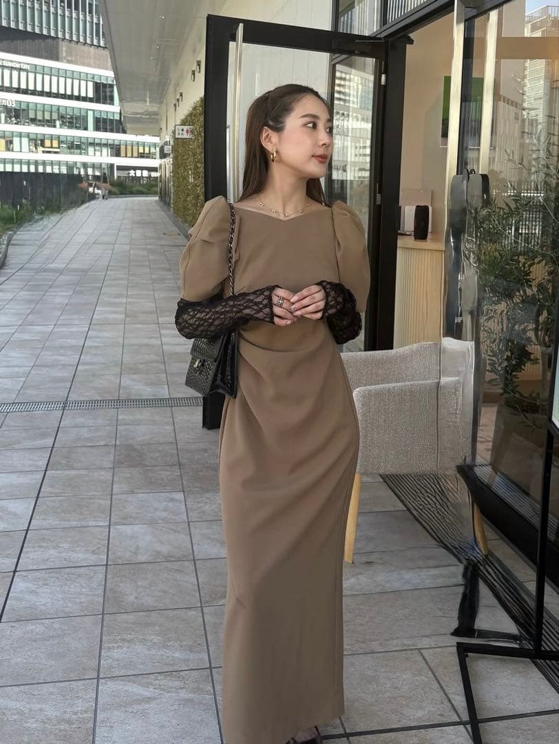 ANDRESD レースアームドレープドレス　ベージュ