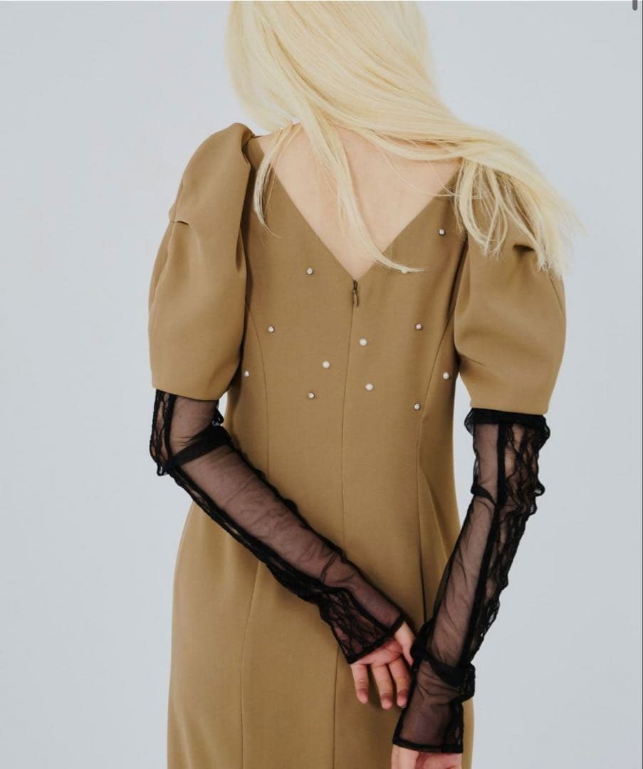 ANDRESD レースアームドレープドレス　ベージュ