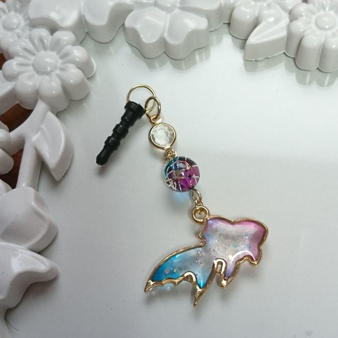 グラデ金魚のイヤホンジャックε( ε•o•)э。゜