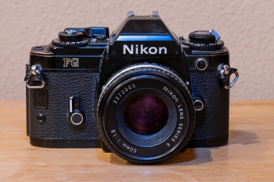 Nikon FG 一眼レフカメラ 50mmレンズ付き