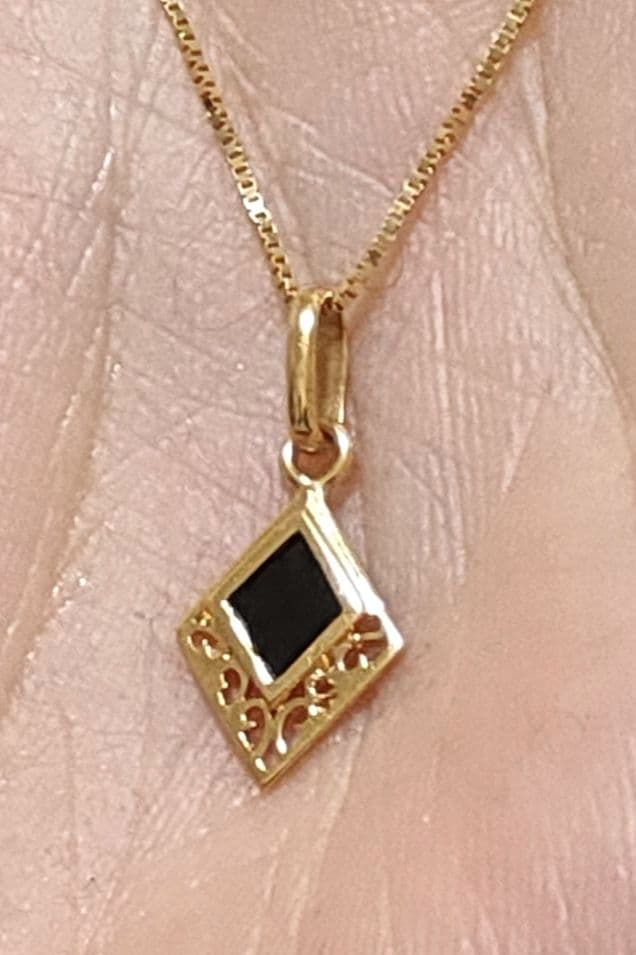 k18 ひし形 ネックレストップ オニキス