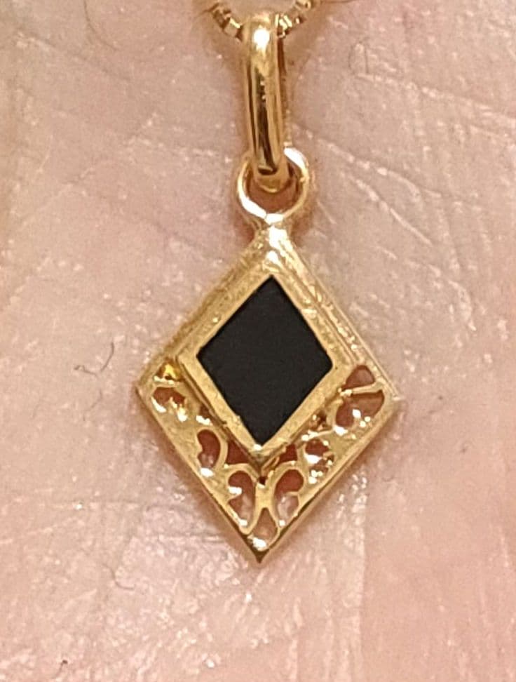 k18 ひし形 ネックレストップ オニキス